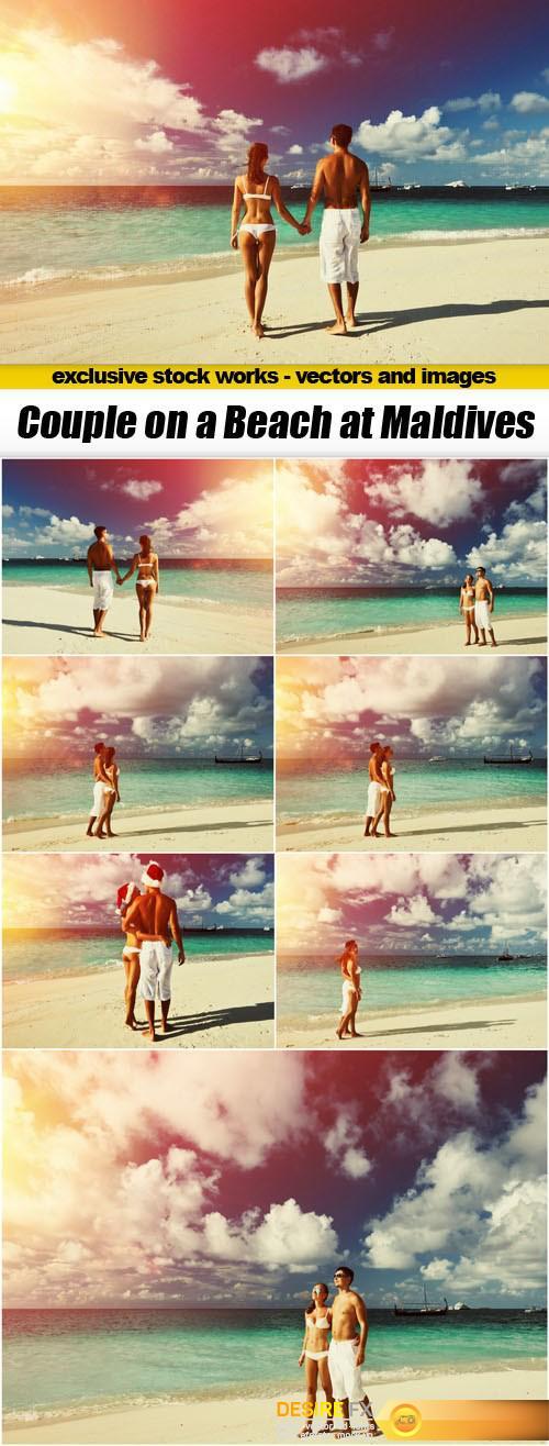 Couple on a Beach at Maldives - 8xUHQ JPEG
