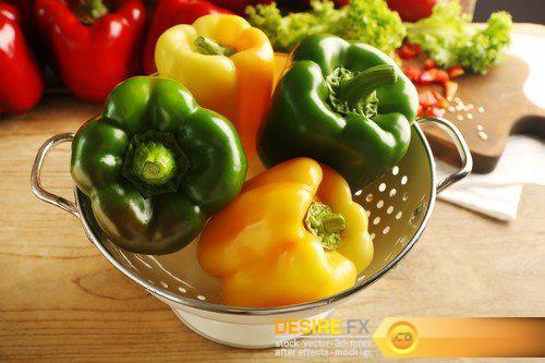 Sweet red, yellow and green peppers close up 13X  JPEG