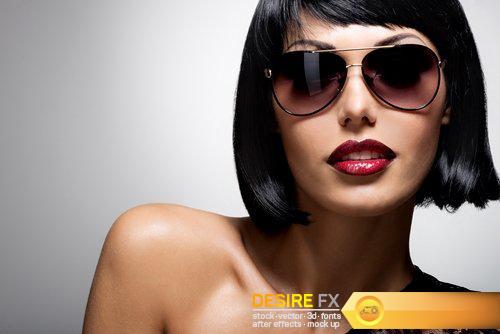 Beautiful brunette woman with short hairstyle - 25 UHQ JPEG