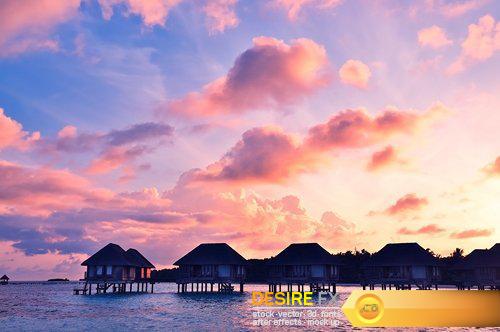 Beautiful Sunset in Maldives - 30 UHQ JPEG