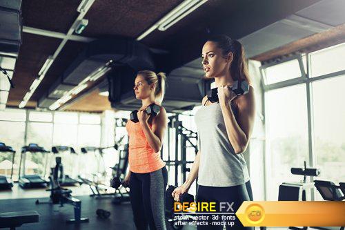 Beautiful woman working out in gym - 32 UHQ JPEG
