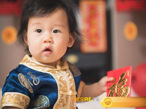 Baby girl get red gift box for her first Chinese new year - 25 UHQ JPEG