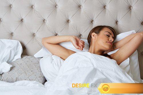 Beautiful young woman is sleeping - 40 UHQ JPEG