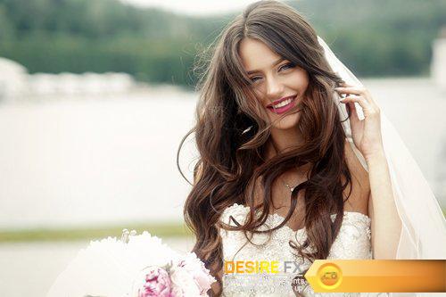 Beautiful bride with sensitive pink lips and long curls - 25 UHQ JPEG